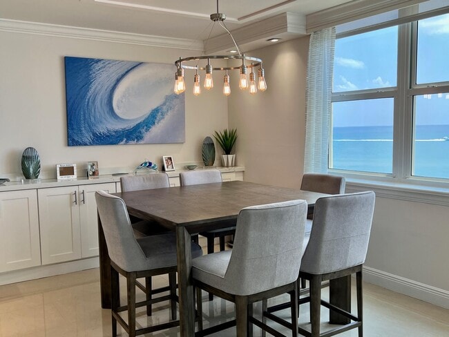 Building Photo - 5440 N Ocean Dr