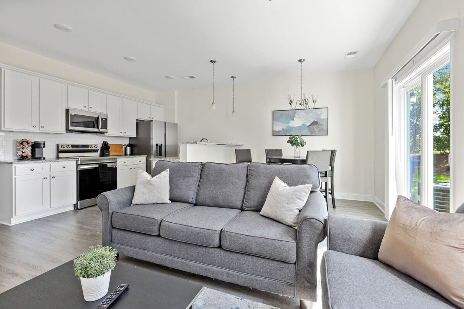 Building Photo - 739 Jacobs Millpond Rd