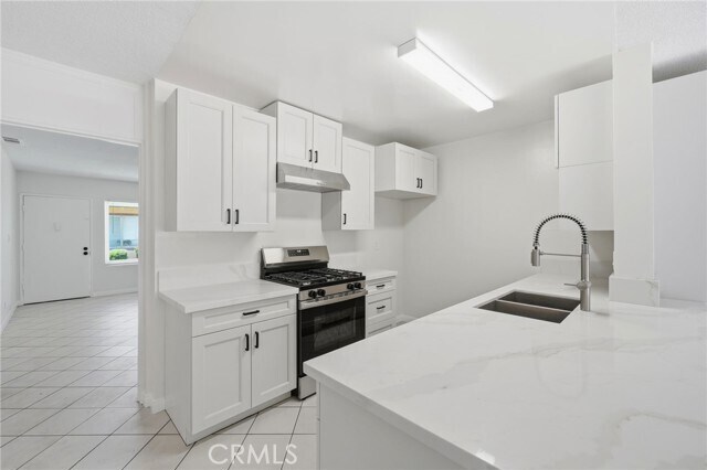Building Photo - 1531 E La Palma Ave