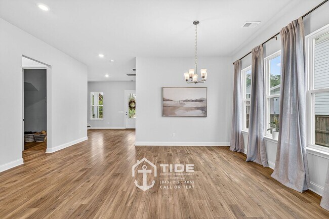 Building Photo - Private Retreat with Modern Upgrades