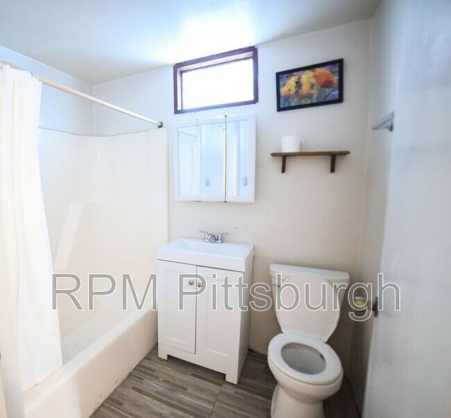 Building Photo - 311 Denniston St