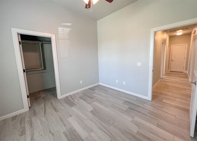 Building Photo - 13601 Cobblestone Curve Rd