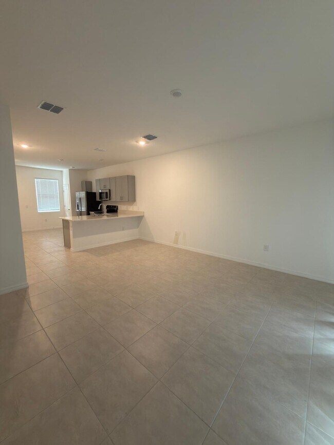 Building Photo - 3112 Skyline Lp