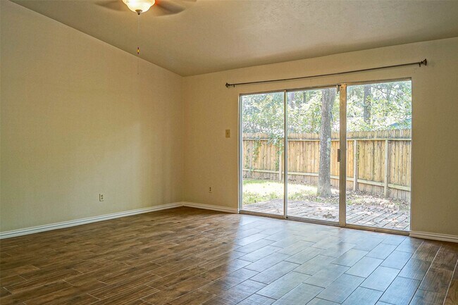 Building Photo - 11 Canyon Oak Pl