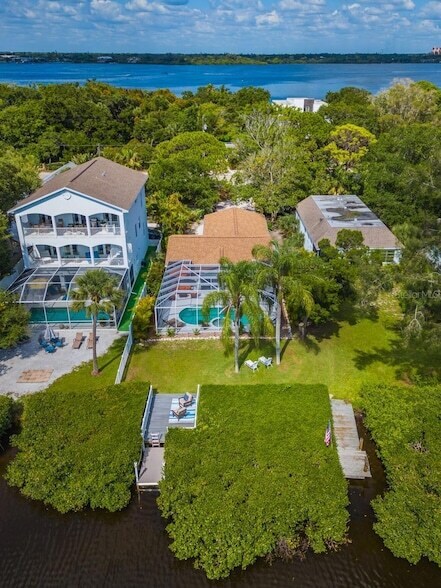 Building Photo - 8302 Midnight Pass Rd