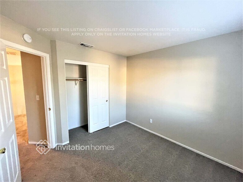 Building Photo - 8323 Lonely Hill Way