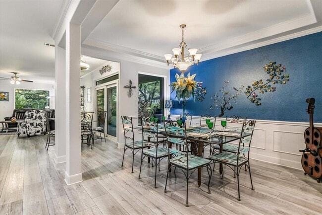 Building Photo - 902 Rio Grande Loop