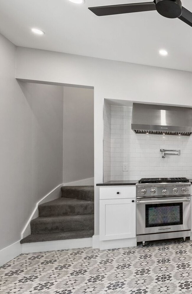 Building Photo - Stunningly Remodeled 1905 Beauty w/ AIR CO...