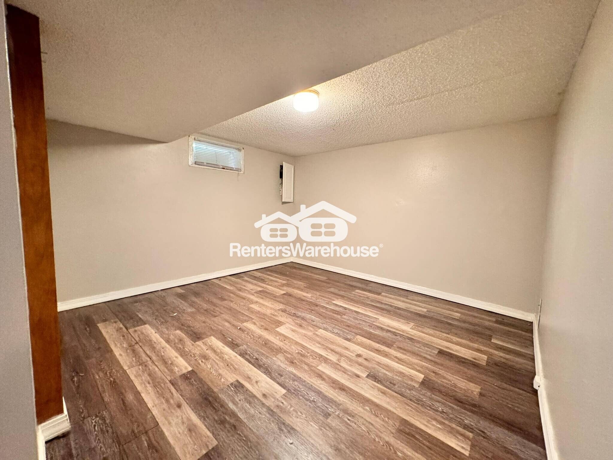 Building Photo - 1328 Carrie Ave