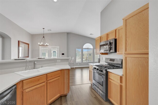 Building Photo - 3513 Hazelnut Pine Pl