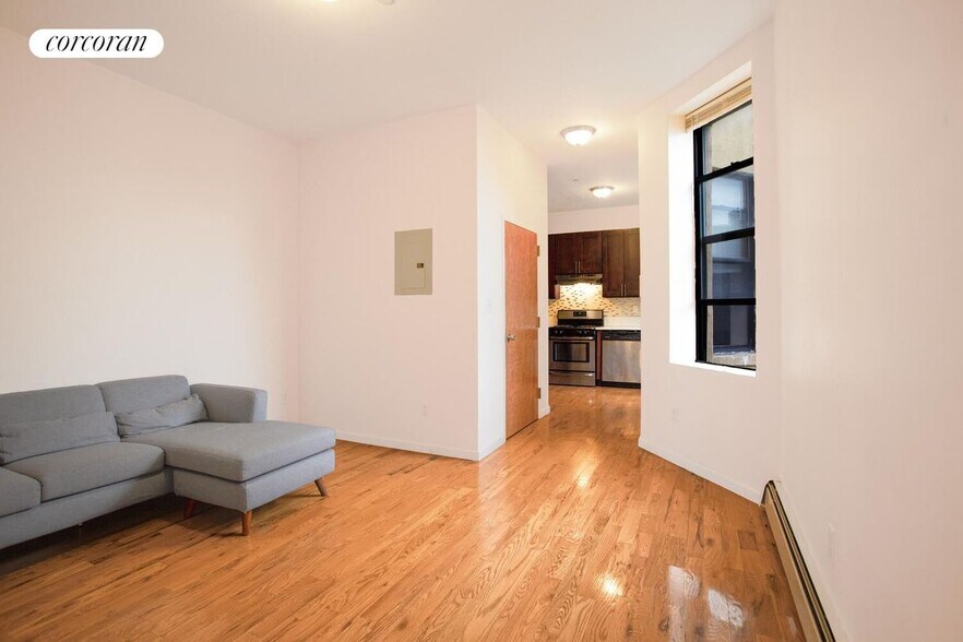 Building Photo - 194 Vernon Ave