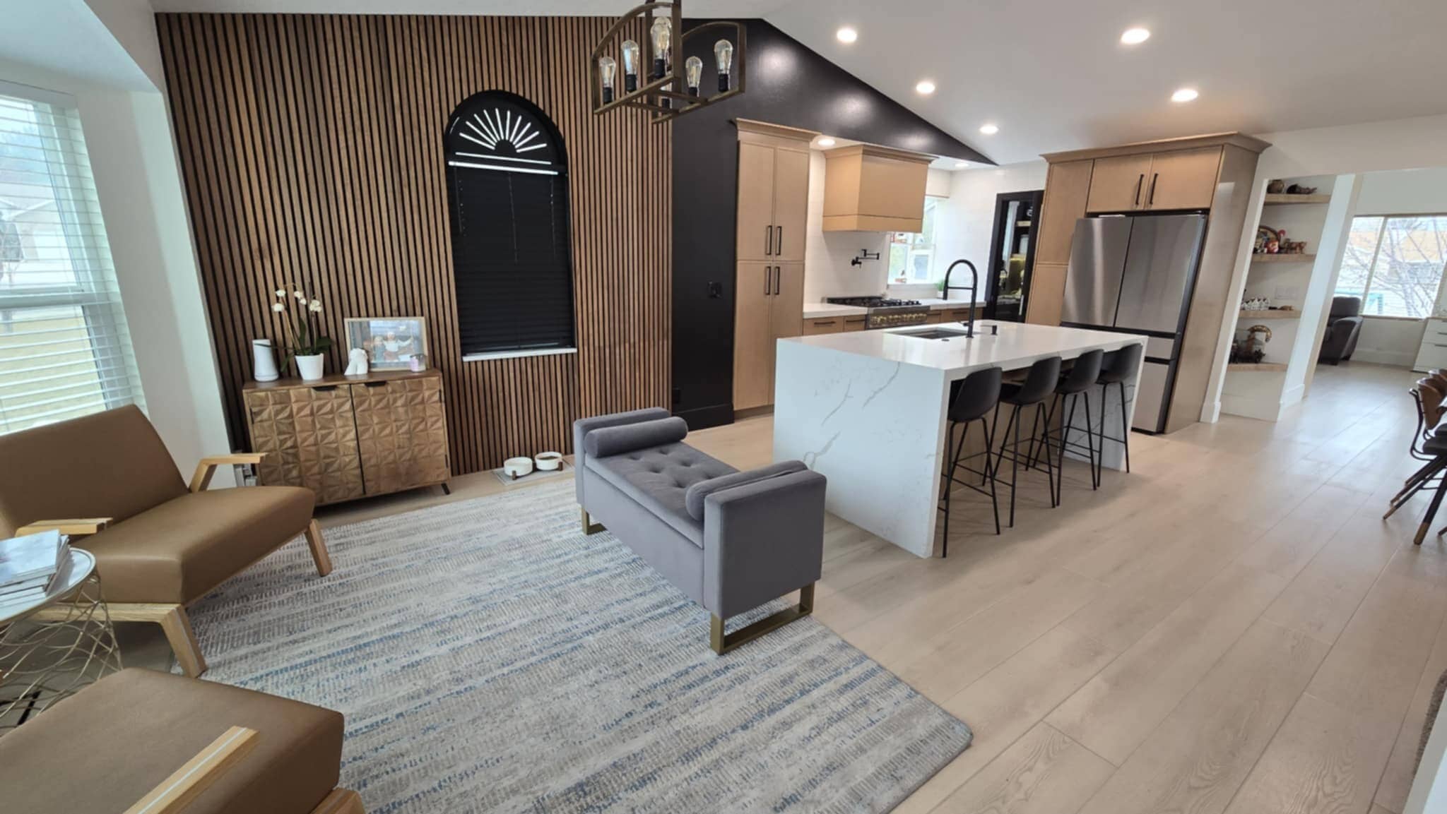 Building Photo - 2504 W Pine Needle Pl