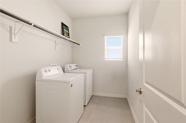 Building Photo - 1212 Blue Ridge Pl