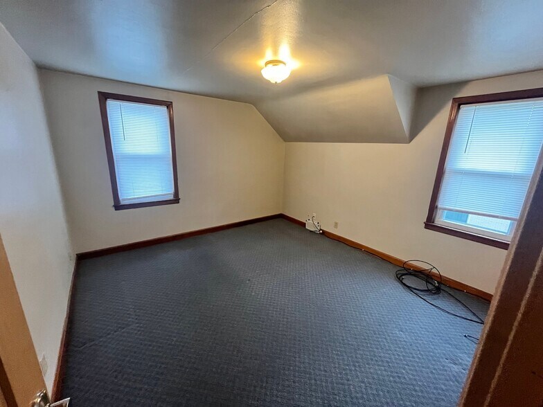Building Photo - 3261 S Austin St