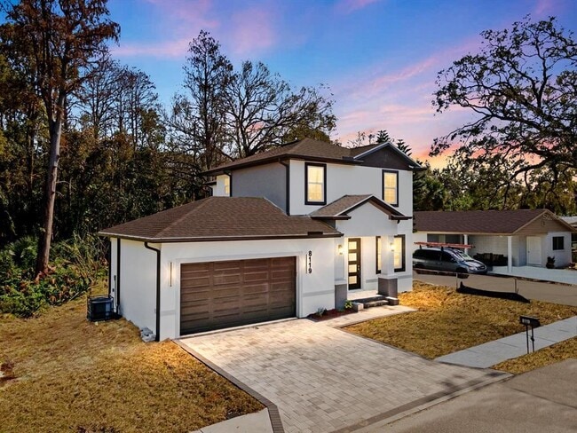 Building Photo - 8119 N Dakota Ave