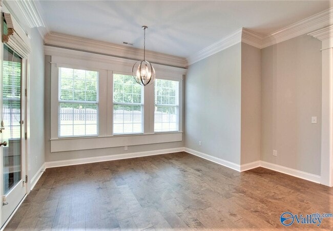Building Photo - 330 Merrydale Dr