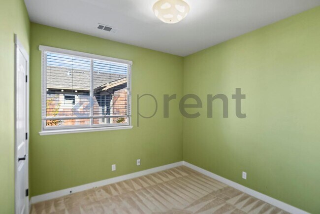 Building Photo - 1294 Pistachio Terrace