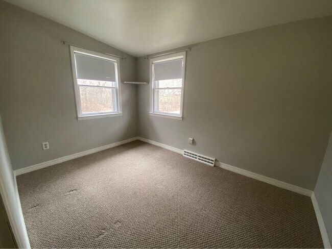 Building Photo - 7012 W 138th Ln