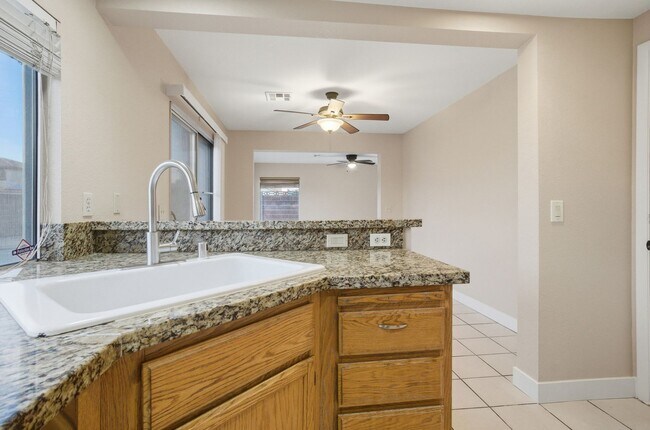 Building Photo - Beautiful 4 Bedroom Home with a Pool in Whitney Ranch!