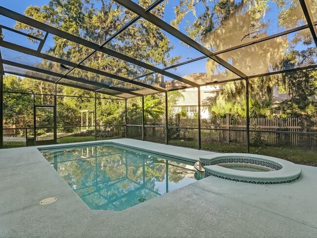 Building Photo - Amelia Island Home w pool