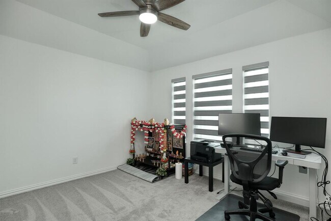 Building Photo - 2309 Wooded Run Trl