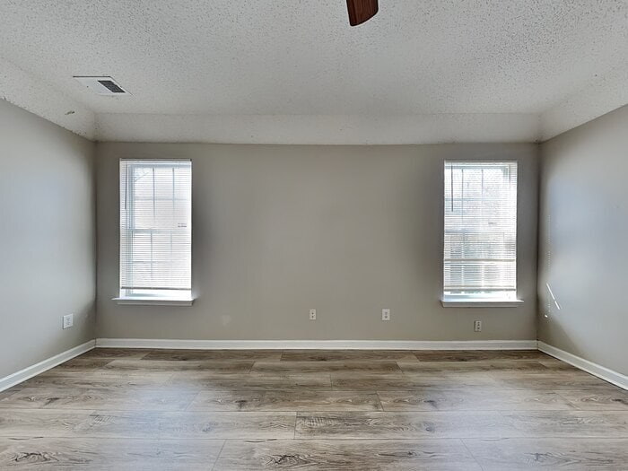 Building Photo - 3428 Ann Franklin Ct