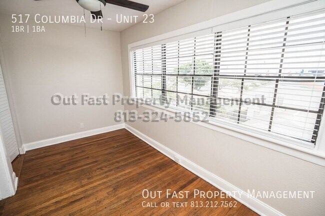 Building Photo - 517 Columbia Dr