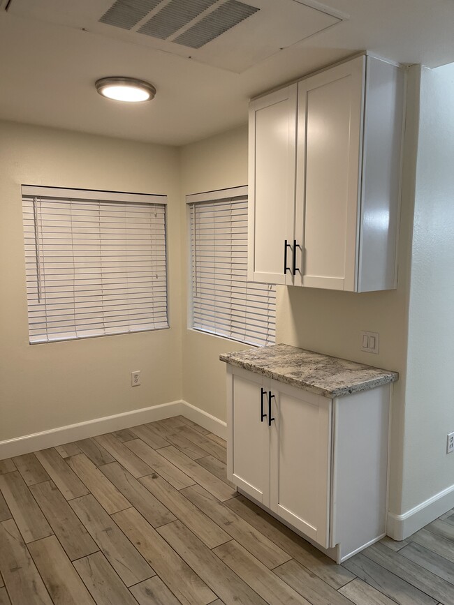 Building Photo - 15050 N Thompson Peak Pkwy