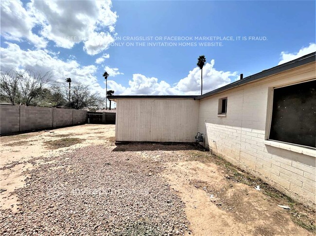 Building Photo - 4309 N 72nd Ln