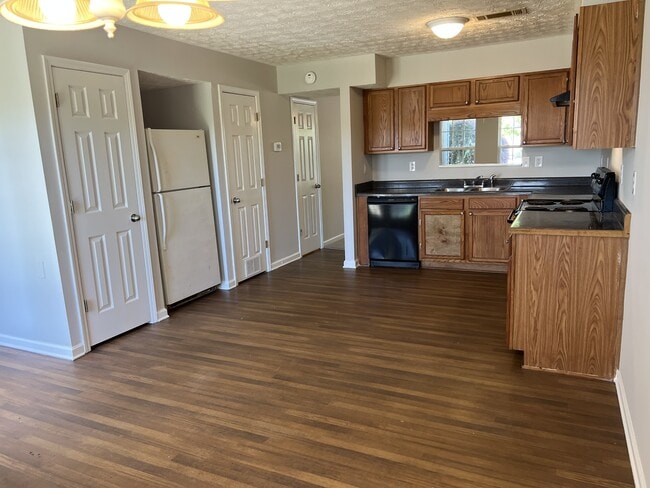 Building Photo - 6317 Wellington Walk Way