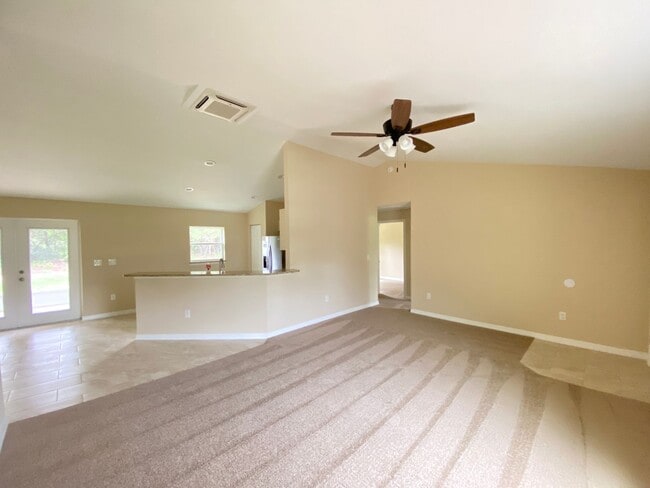 Building Photo - 6055 SW 155th St Rd