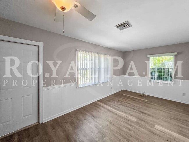 Building Photo - 1918 Grace Ave