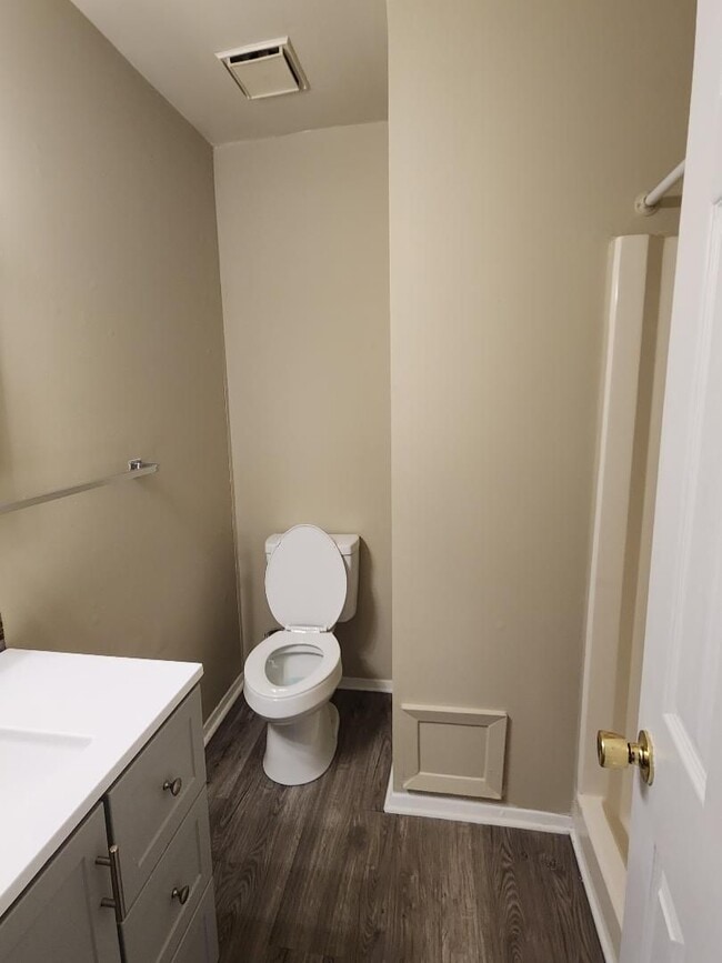 Building Photo - Weblin Pointe Townhome