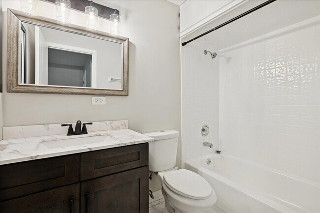 Building Photo - 20 S Parliament Way