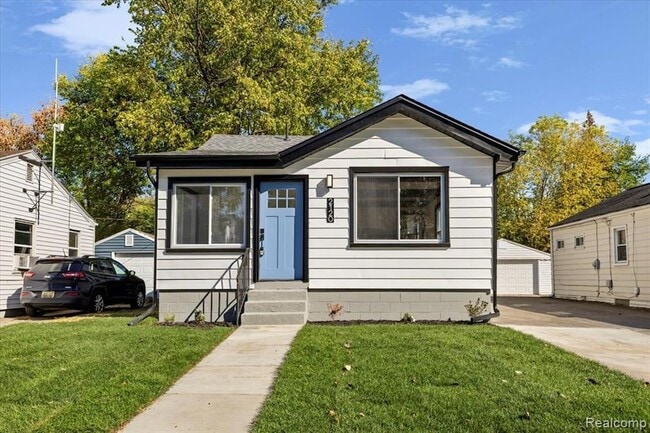 Primary Photo - 2120 Wrenson St