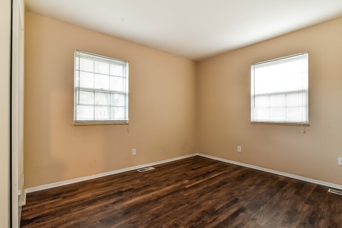 Building Photo - 3232 Bluebell Ln