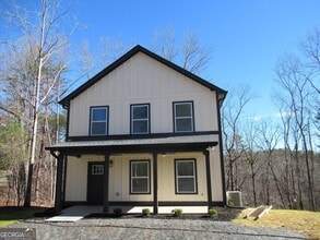 Building Photo - 745 Old Kerns Rd