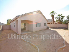 Building Photo - 11808 W Cambridge Ave