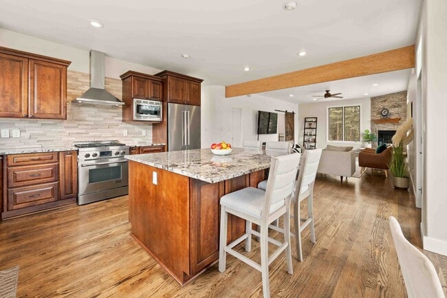 Building Photo - Exquisite Lookout Mountain Estate – Where ...