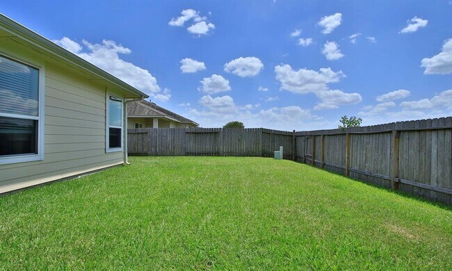 Building Photo - 21615 Rainfall Park Dr