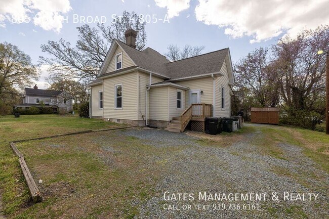 Building Photo - 805 S Broad St