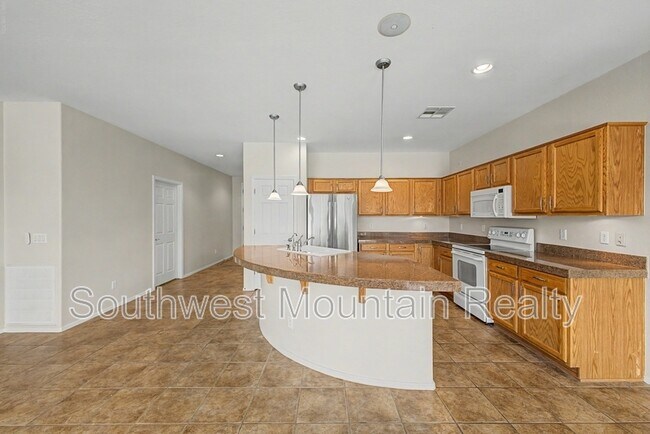Building Photo - 4265 E Azalea Dr