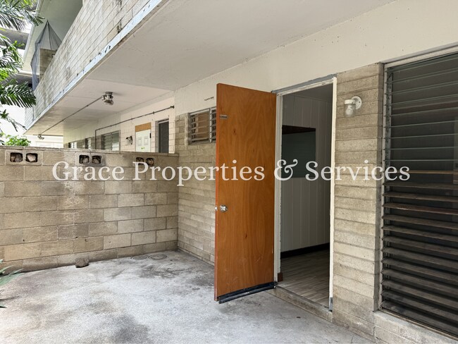 Building Photo - 0022ANG