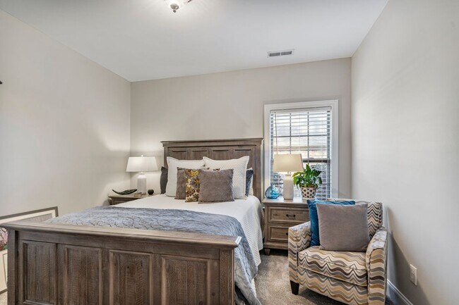 Building Photo - 9434 Crysillas Dr