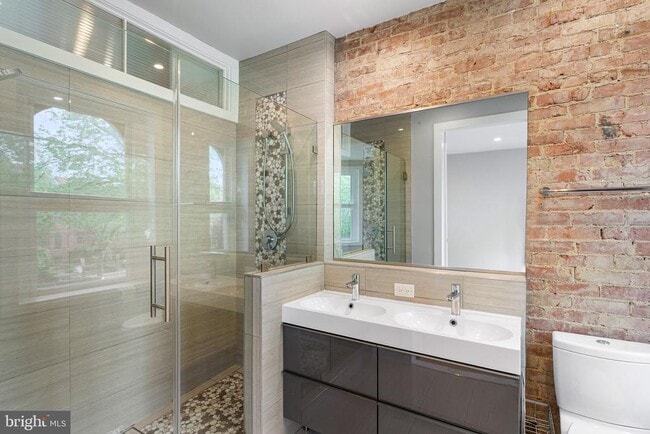 Building Photo - 1311 East Capitol St SE