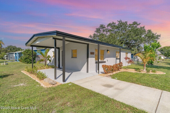 Building Photo - 4226 Sherwood Blvd