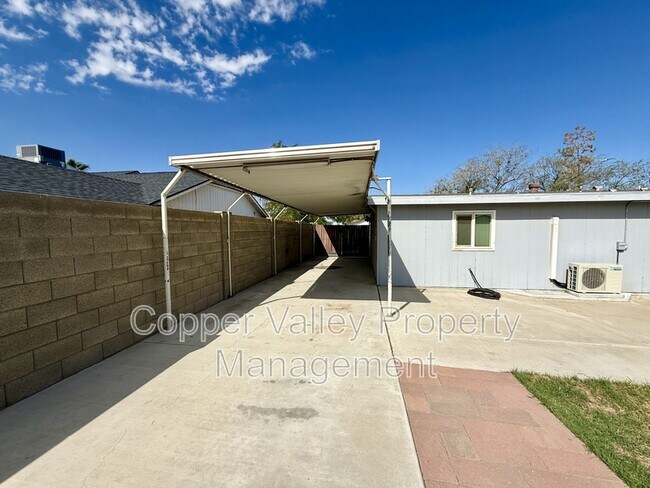 Building Photo - 19019 N 15th Dr