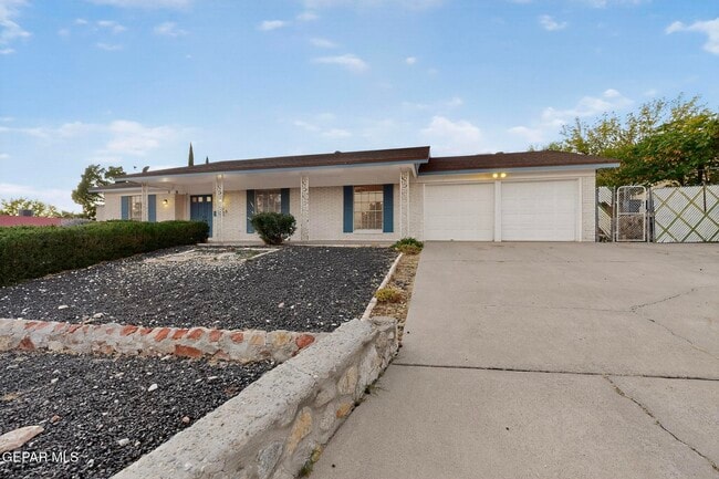 Building Photo - 1509 Lost Padre Mine Dr