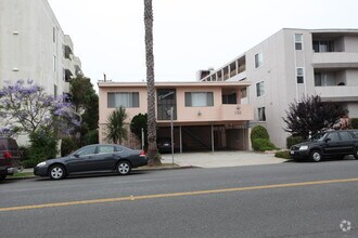 Building Photo - 1120 6th St