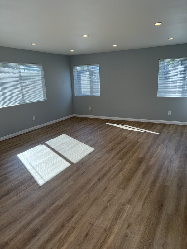 Building Photo - 622 N Cambridge St